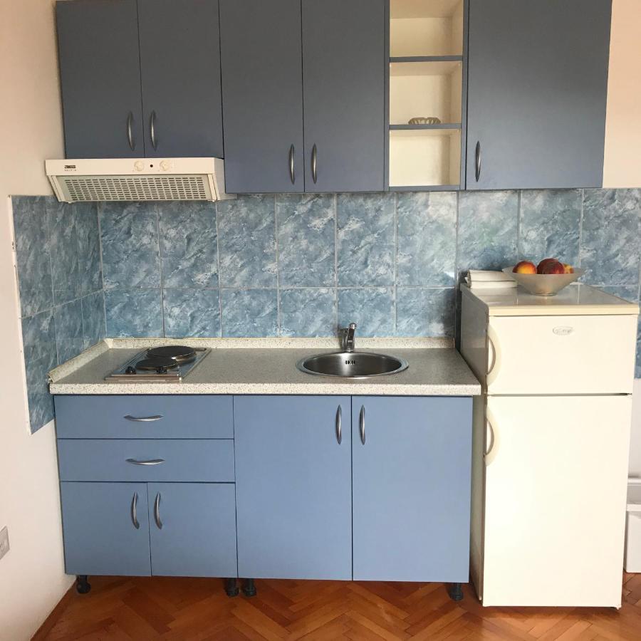 Apartmani Vilma Pakoštane 外观 照片
