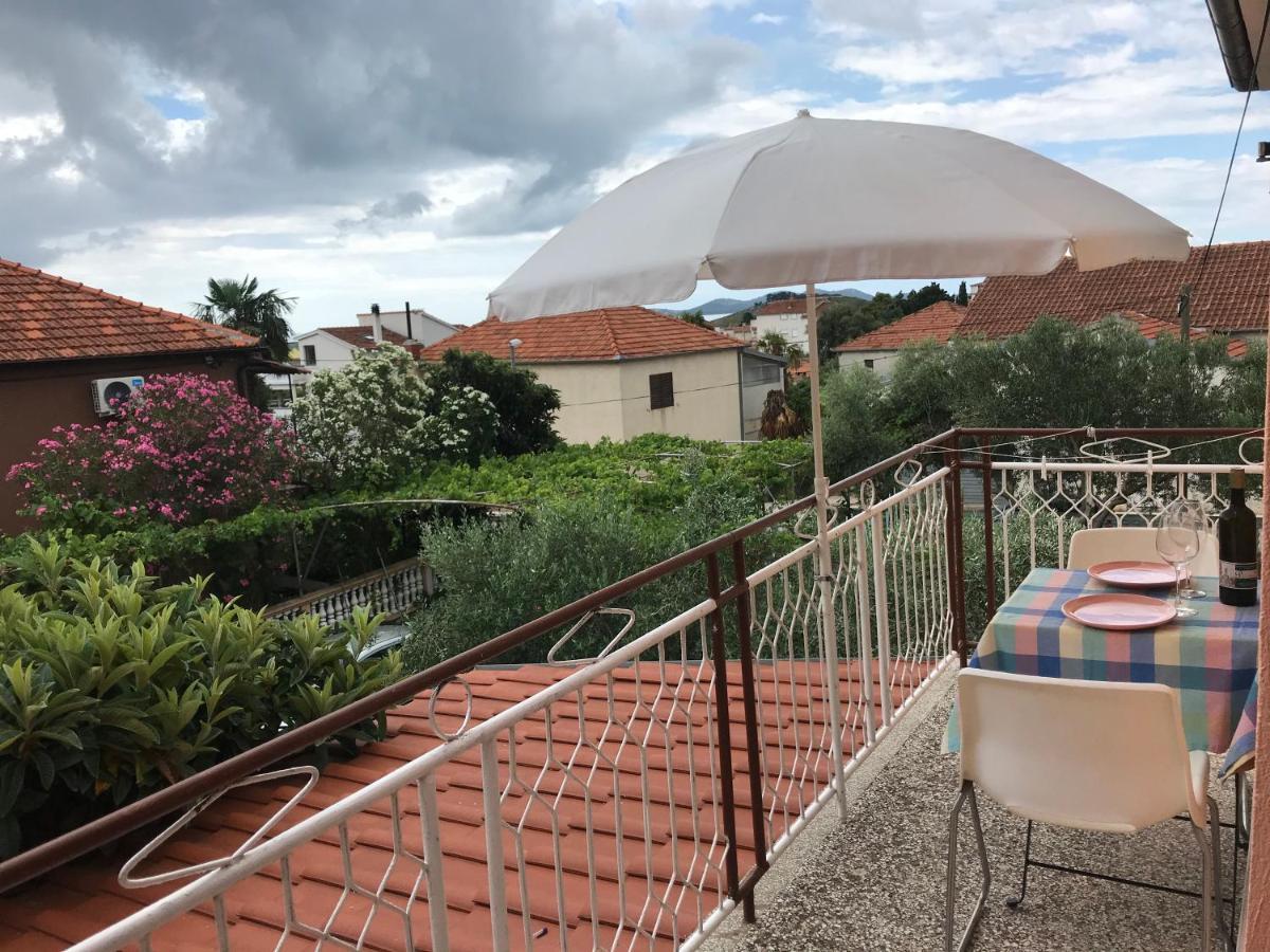Apartmani Vilma Pakoštane 外观 照片