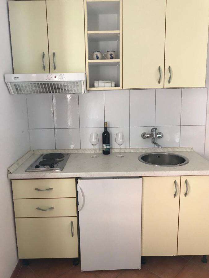 Apartmani Vilma Pakoštane 外观 照片