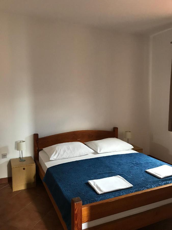 Apartmani Vilma Pakoštane 外观 照片